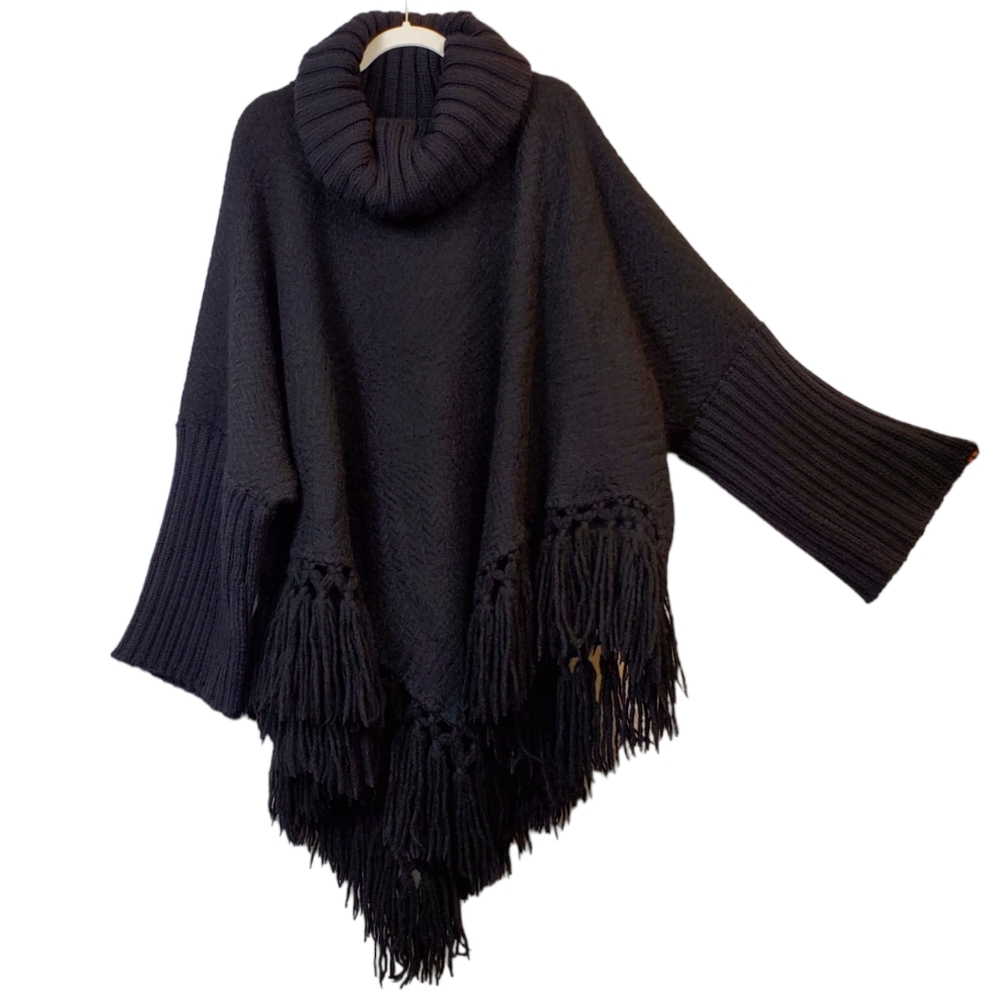 AUTHENTIC DOLCE & GABBANA Blk Wool Poncho w/ Sleeves and Fringe Sz 6 (42 EU) - Picture 3 of 12